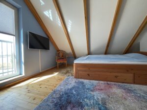 Wohn-/ Schlafzimmer im OG