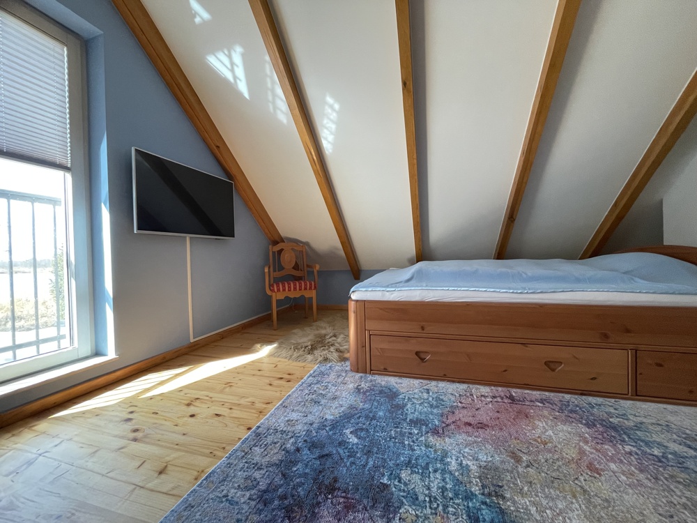 Wohn-/ Schlafzimmer im OG